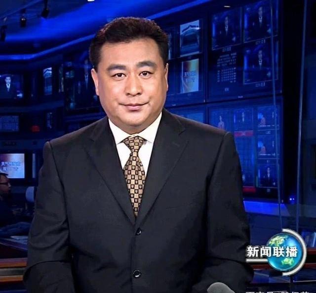 新闻电话：连接真相与民意的纽带